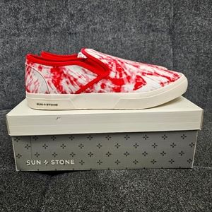 Sun + Stone  Men Reins Red Tie Dye  Size 12 New With Box